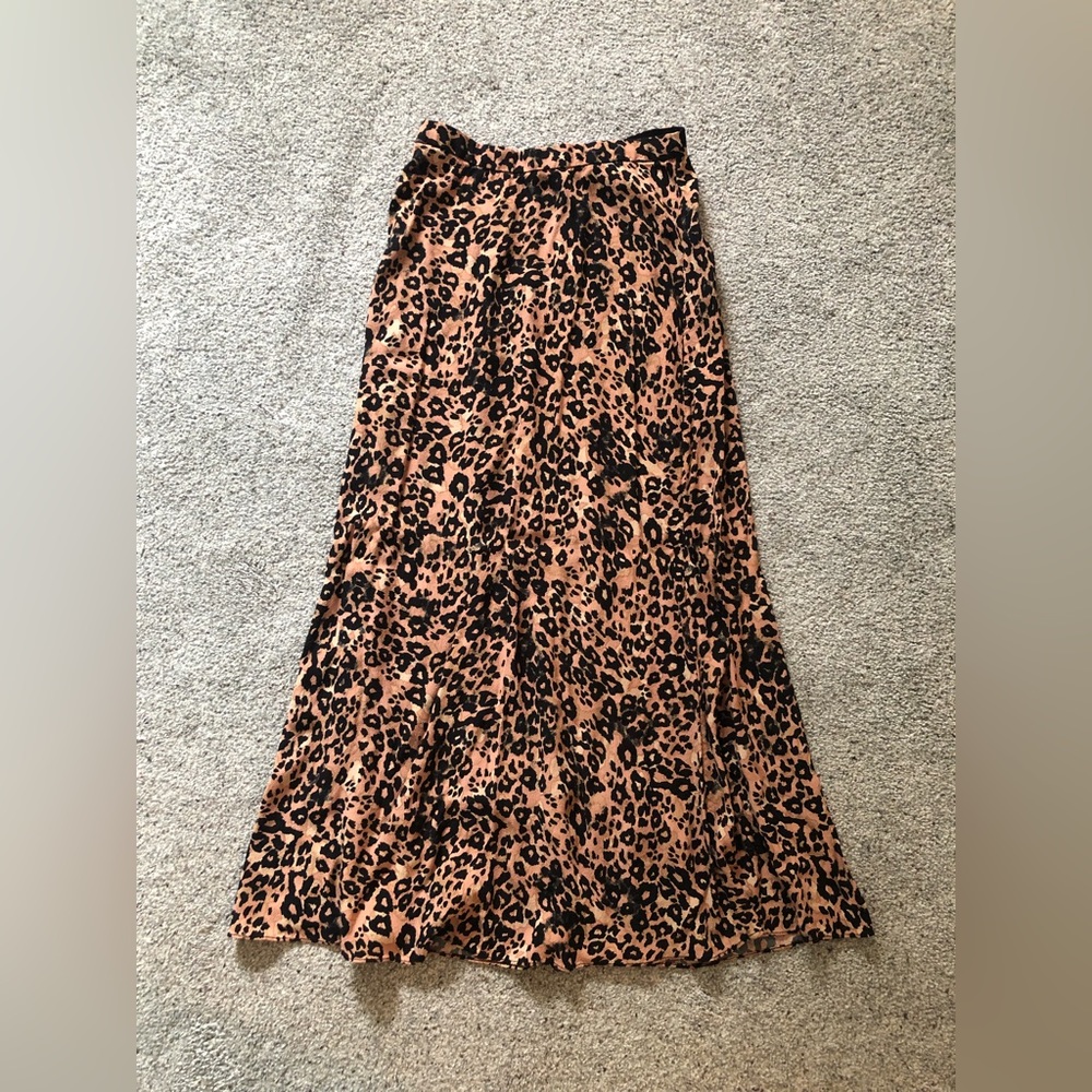 Aritzia Wilfred Leopard Midi Skirt